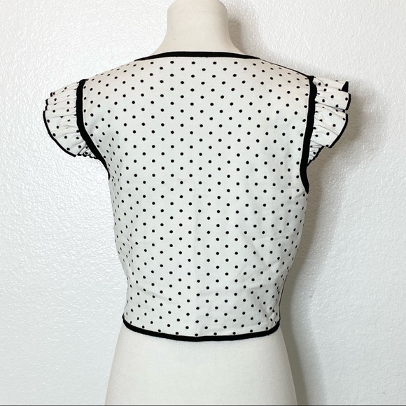Black and White Reversible Polka Dot Ruffle Sleeve Top - Picture 5 of 5